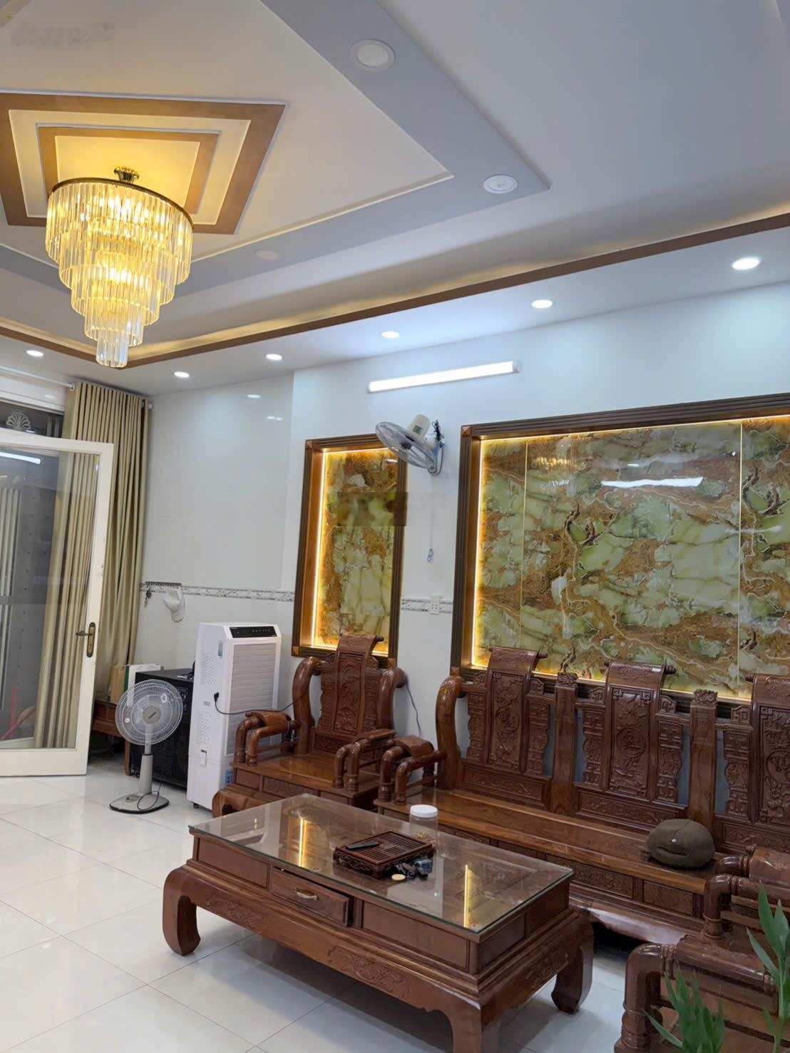 Nhà hẻm xe hơi Phan Huy Ích Gò Vấp vị trí đẹp hẻm xe hơi DT: 5 x 18m