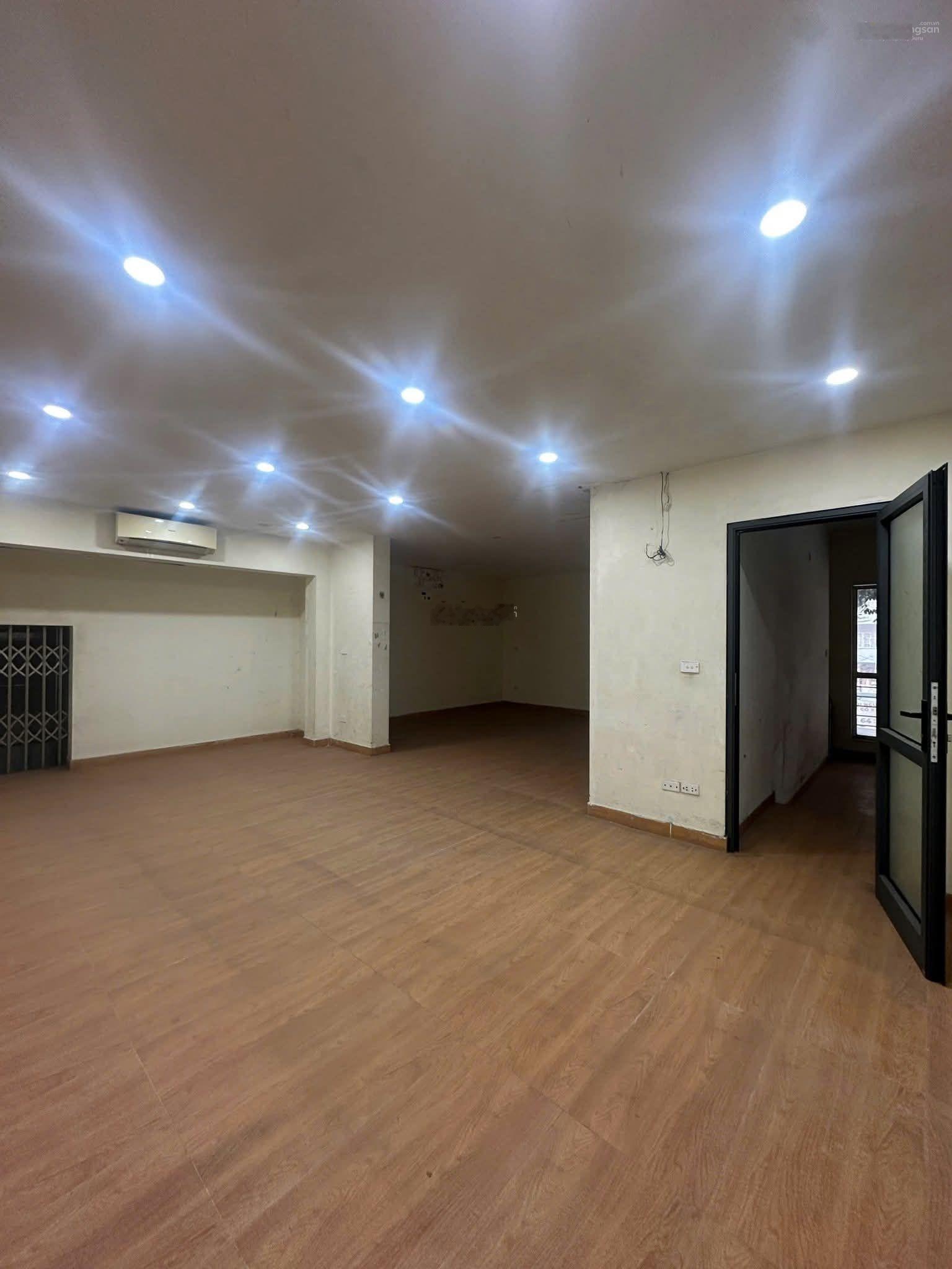 Thọ tháp, dt 189m2x4t, mt 14m, giá 86 tỷ biệt thự đơn lập - khu vip - hàng xóm công viên cầu giấy