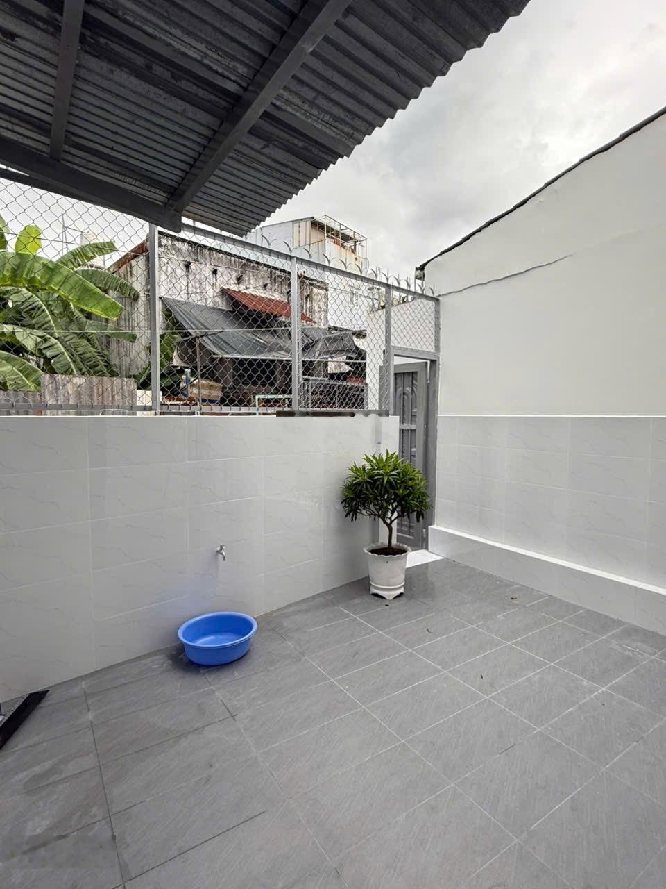 Mặt tiền kinh doanh đường phạm thế hiển p7 q8