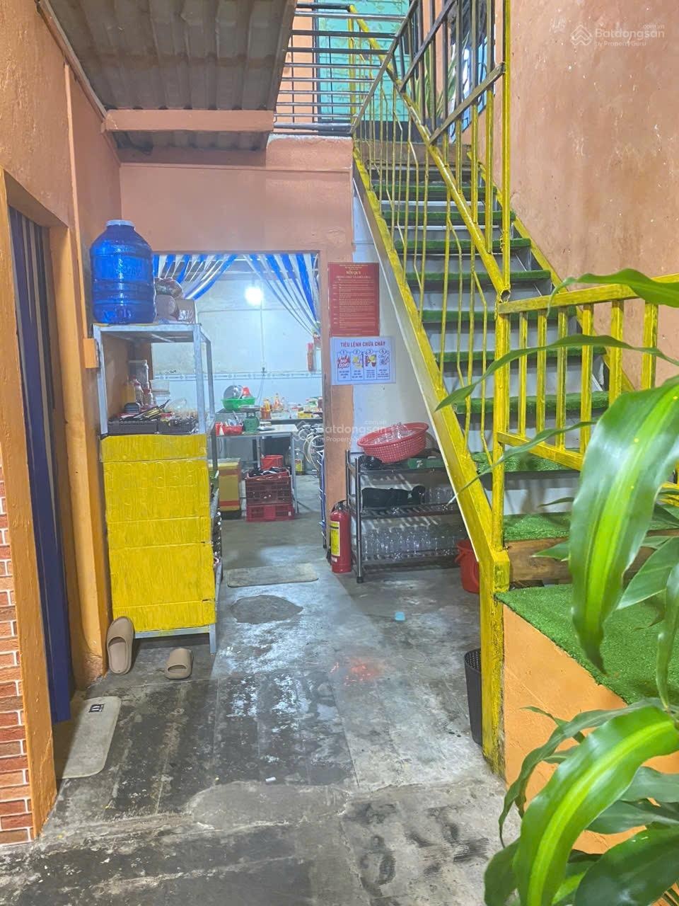 Bán nhà mặt tiền thi sách khu phố trung tâm kinh doanh