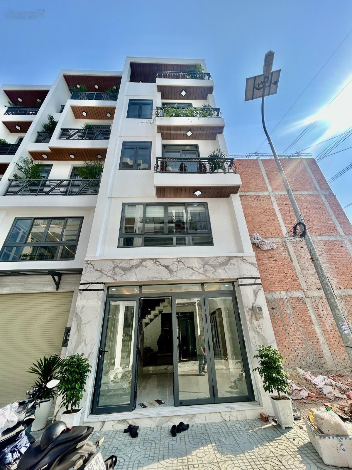 Siêu phẩm nhà mới! HXH sát MT Kinh Dương Vương-KDC cao cấp đồng bộ- 5 tầng 5PN5WC- Gara oto- 7.5tỷ