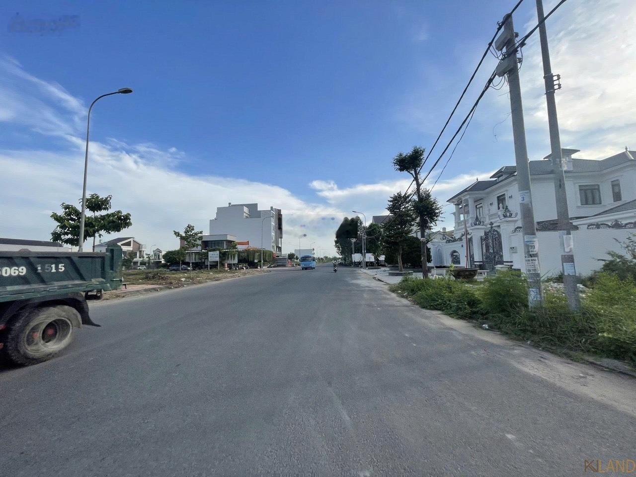 Cần Bán Gấp Lô 140m2 Giá Chỉ Nhỉnh 2Tỷ. Ngay Chợ Đại Phước, Sổ Hồng Riêng, Đón Sóng Cầu Phà Cát Lái