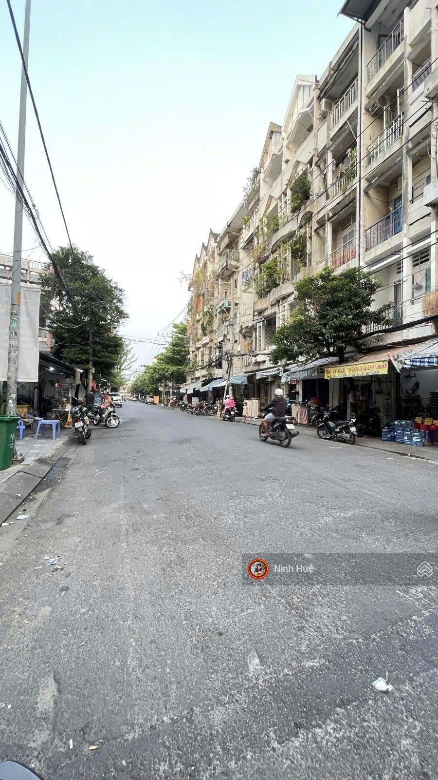 Tân Phú CC Vườn Lài 43m2 SHR 2PN ban công view đẹp giá 2,05tỷ