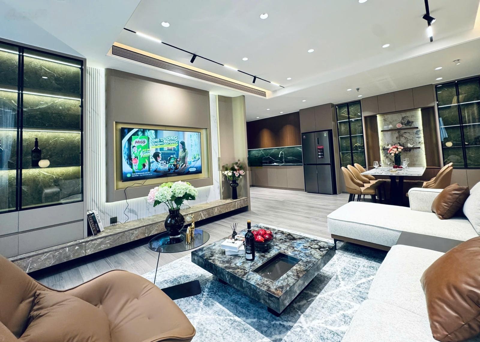 Chính chủ thiện chí bán gấp CC Chelsea Park chỉ 8,8 tỷ có 2PN 100m2. Liên hệ: 0374310843