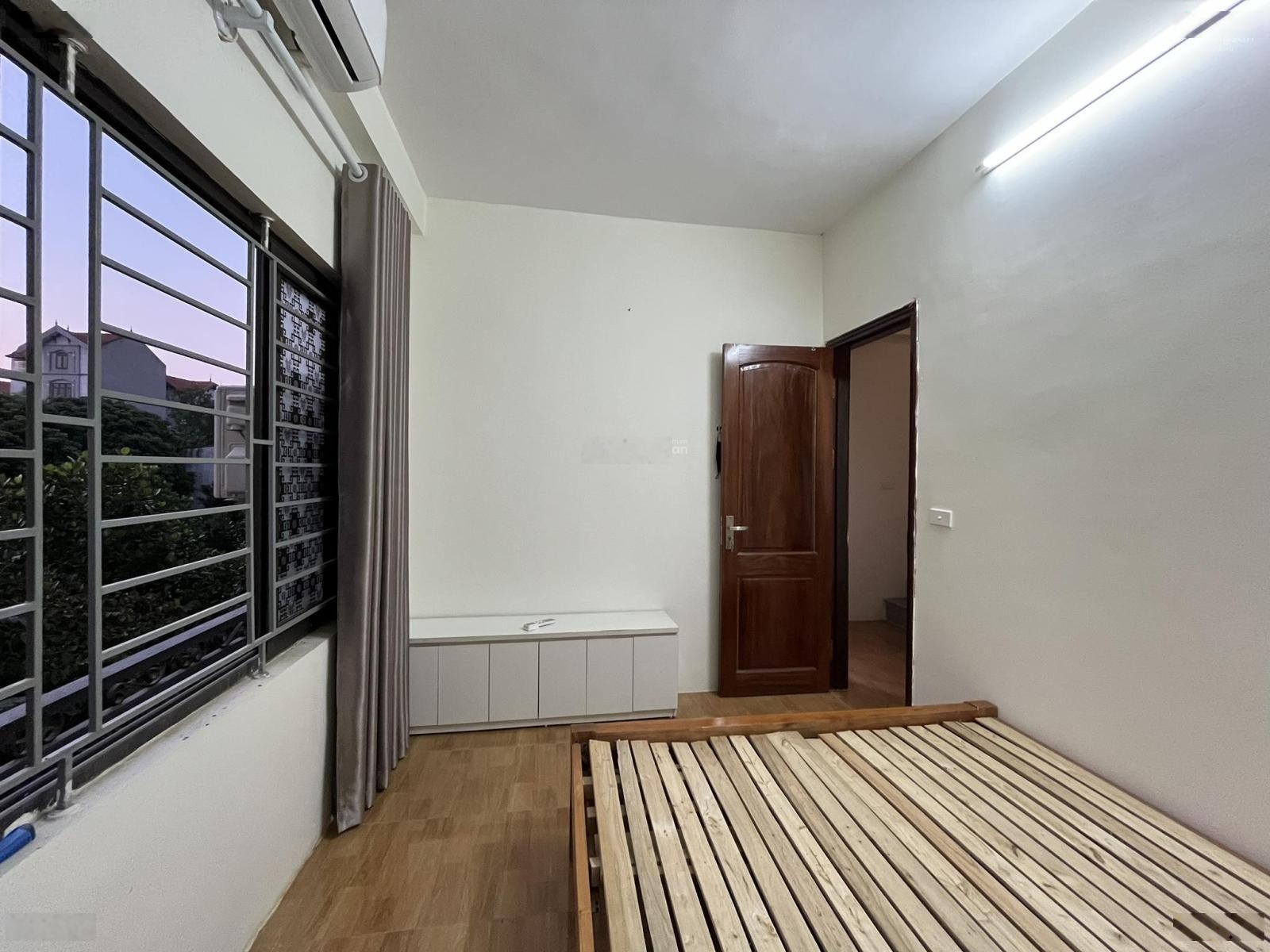 Cho thuê nhà riêng chính chủ 31m2, 3 tầng, 3 ngủ, 2 vệ sinh