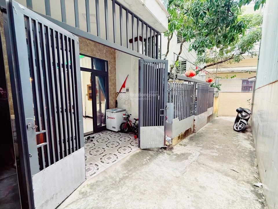 Nhà 3 tầng kiệt Núi Thành TT Hải Châu