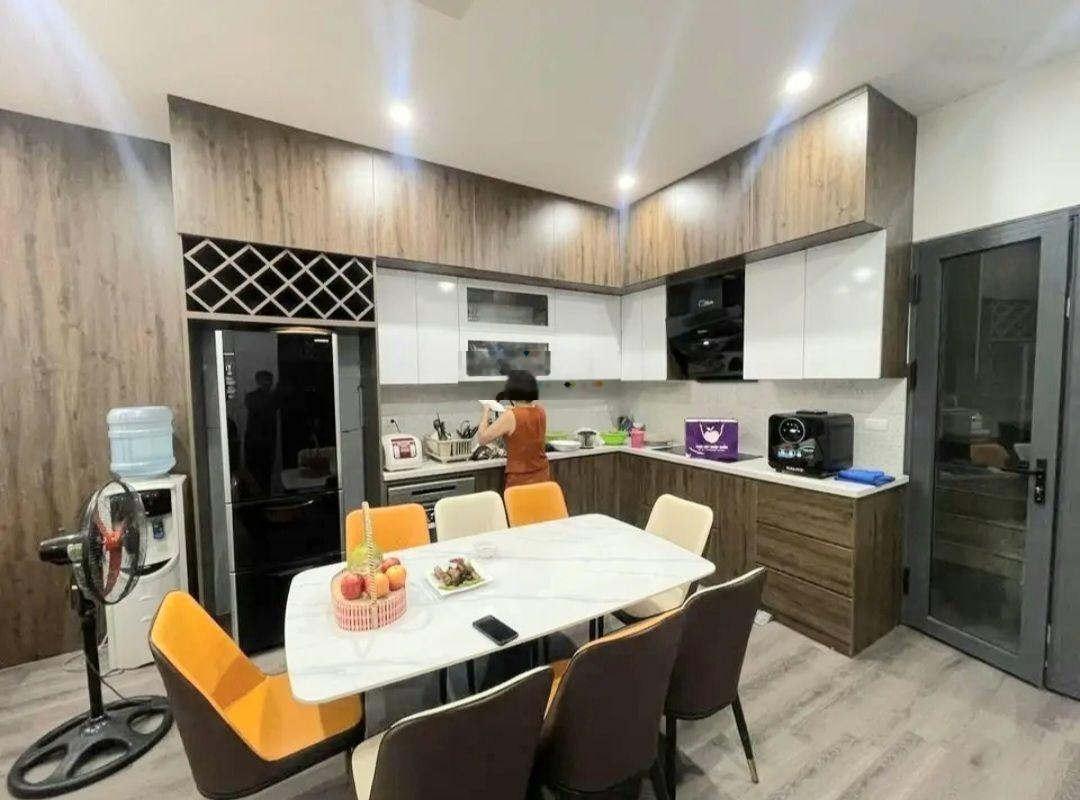 Siêu Phẩm THÁI HÀ 42M - 6 Tầng Thang Máy - Full Nội Thất - 10 M Ra Phố - Giá 18,5 Tỷ - Ở Ngay