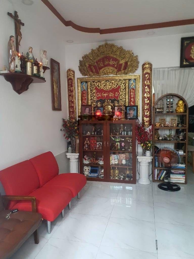 BÁN NHÀ HXH - LÊ VĂN THỊNH - SHR - CCN - Không ngập - không mộ - Gần BV - 40m2 -1 lầu - Chỉ 5,4 tỷ