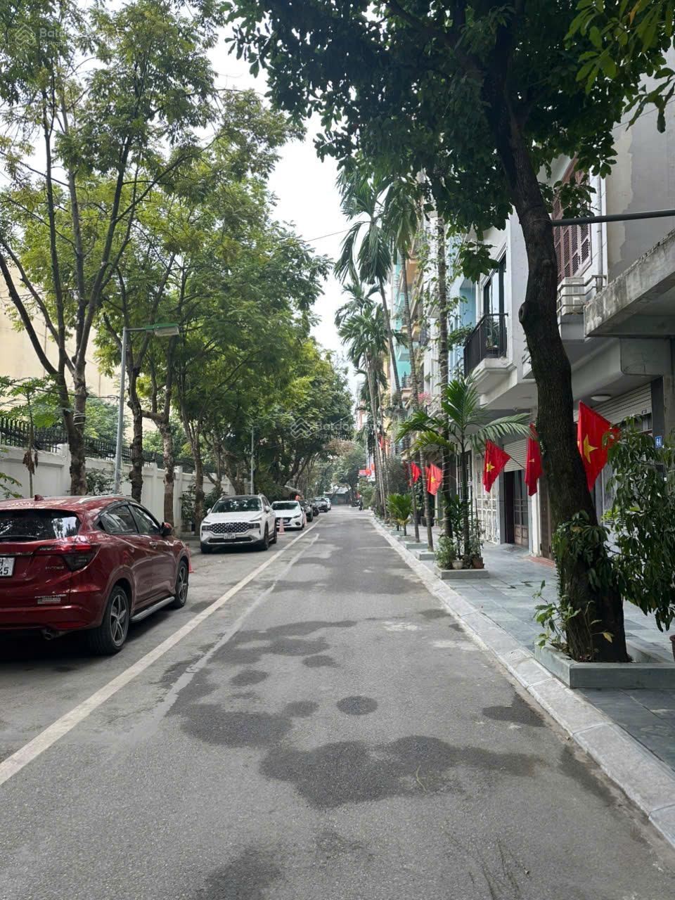 Hiếm phạm tuấn tài - 50m2 - 6 tầng - vỉa hè rộng ô tô đỗ cửa - 21 tỷ tl - tt cầu giấy - kinh doanh