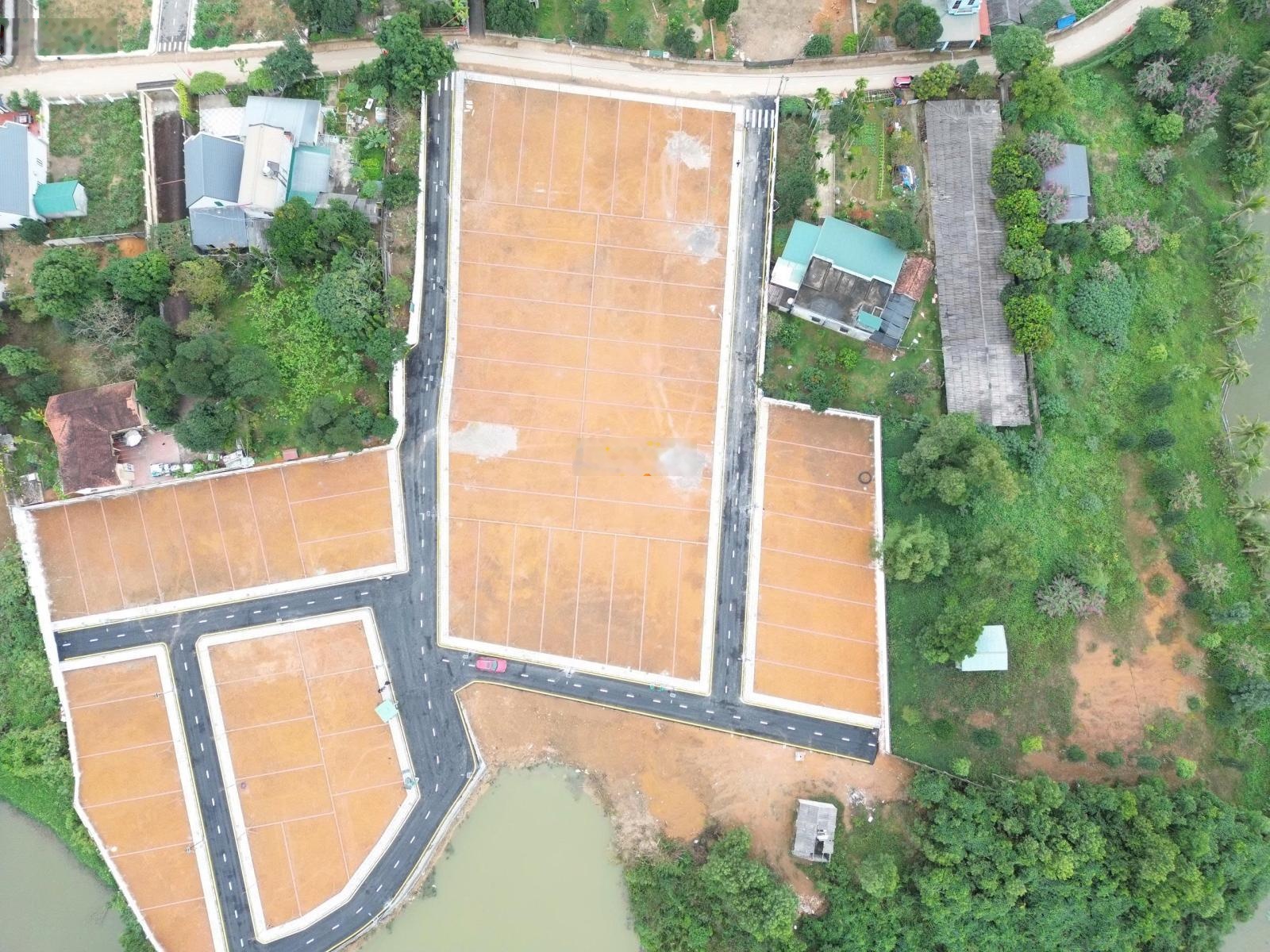 Cực hot! Bán gấp lô đất siêu đẹp tại Hoà Lạc - Gần Đại học Quốc gia - Gía mềm - 100m2 Full thổ cư