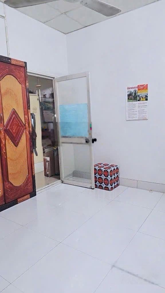 Hơn 3 tỷ - Sổ hồng riêng - Hoàn công - Bán nhà 2 tầng - Hàng xóm Q7 - Huỳnh Tấn Phát - DT 4 x 13