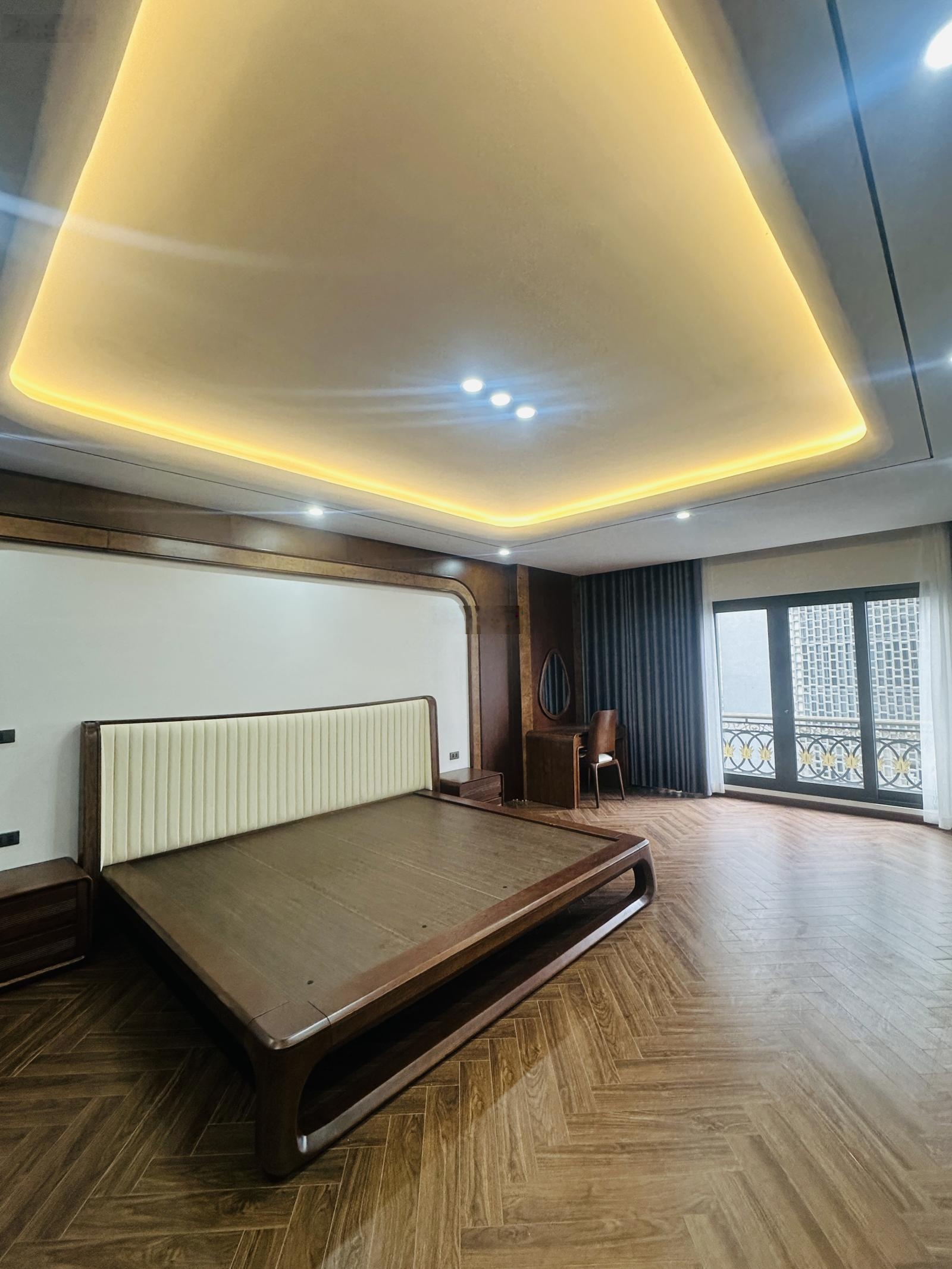 Phân Lô himlam #vạn phúc 7 tầng thang máy 50m mt 5m ô tô ngủ trong nhà kết hợp ở làm VP cực đỉnh