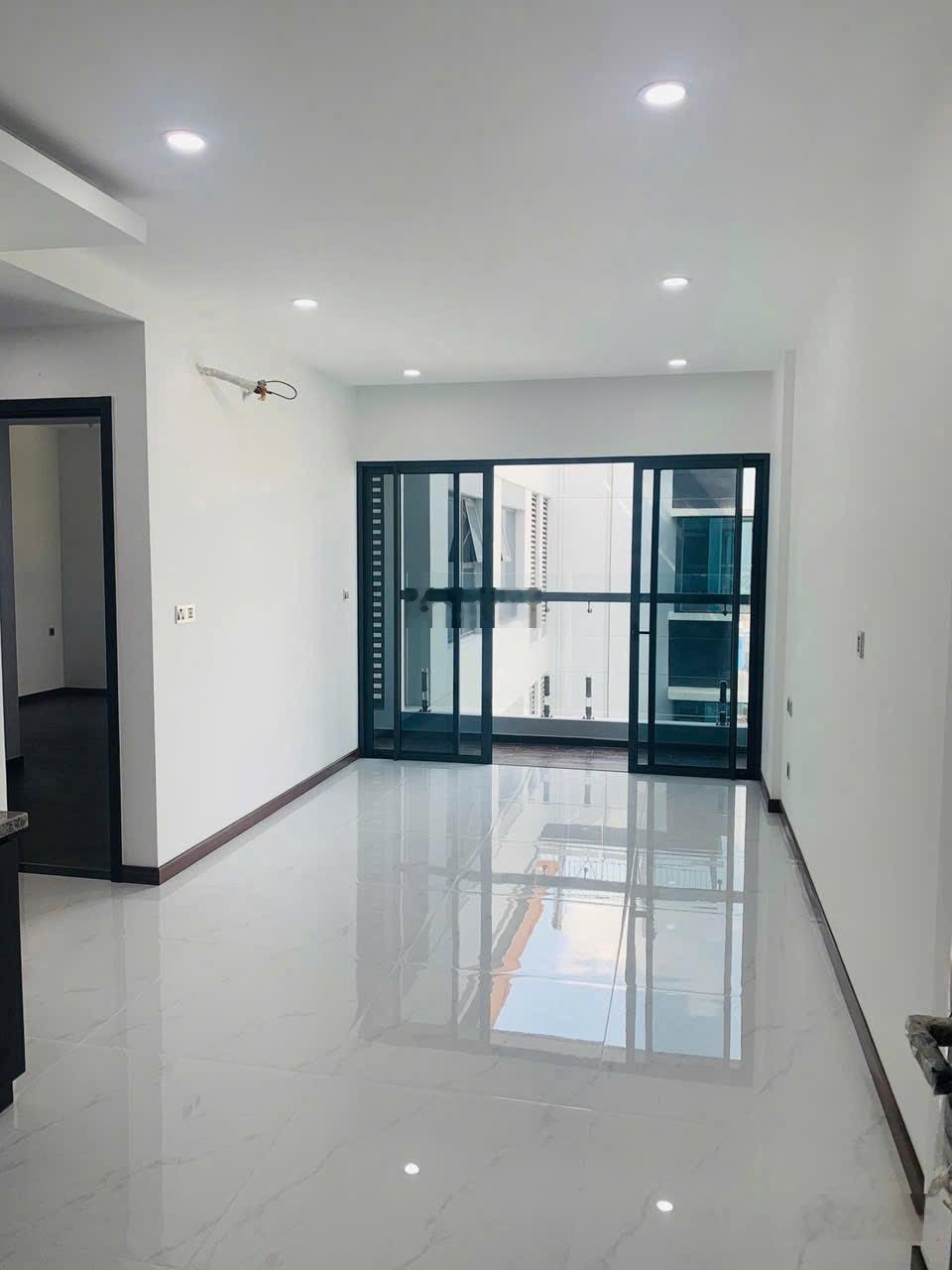 Bán CC 2PN, 2WC, 60m2 tại Res Green Tower, Tân Phú, 4 tỷ VND