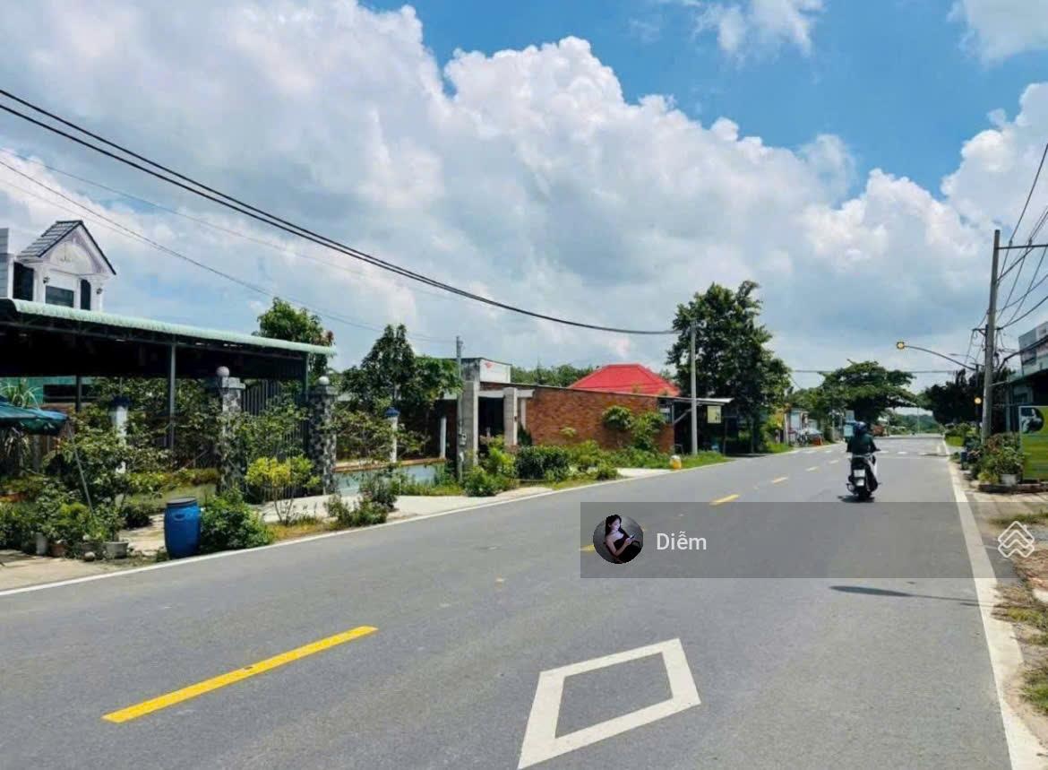 Bán 100m2 đất full thổ giá 1,3 tỷ Đ.Nguyễn Thị Lắng gần bệnh viện Xuyên Á & KCN Tân Phú Trung, SHR