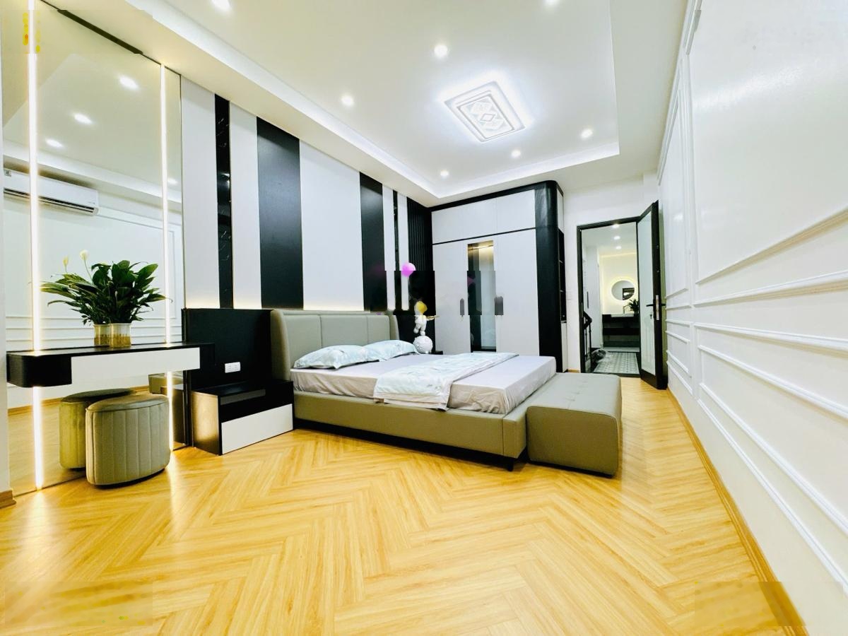 Vip Cực . Nhà mới Minh khai đón tết 38m ô tô cách 10m -20m ra mp Minh Khai , ngay Bách Kinh Xây