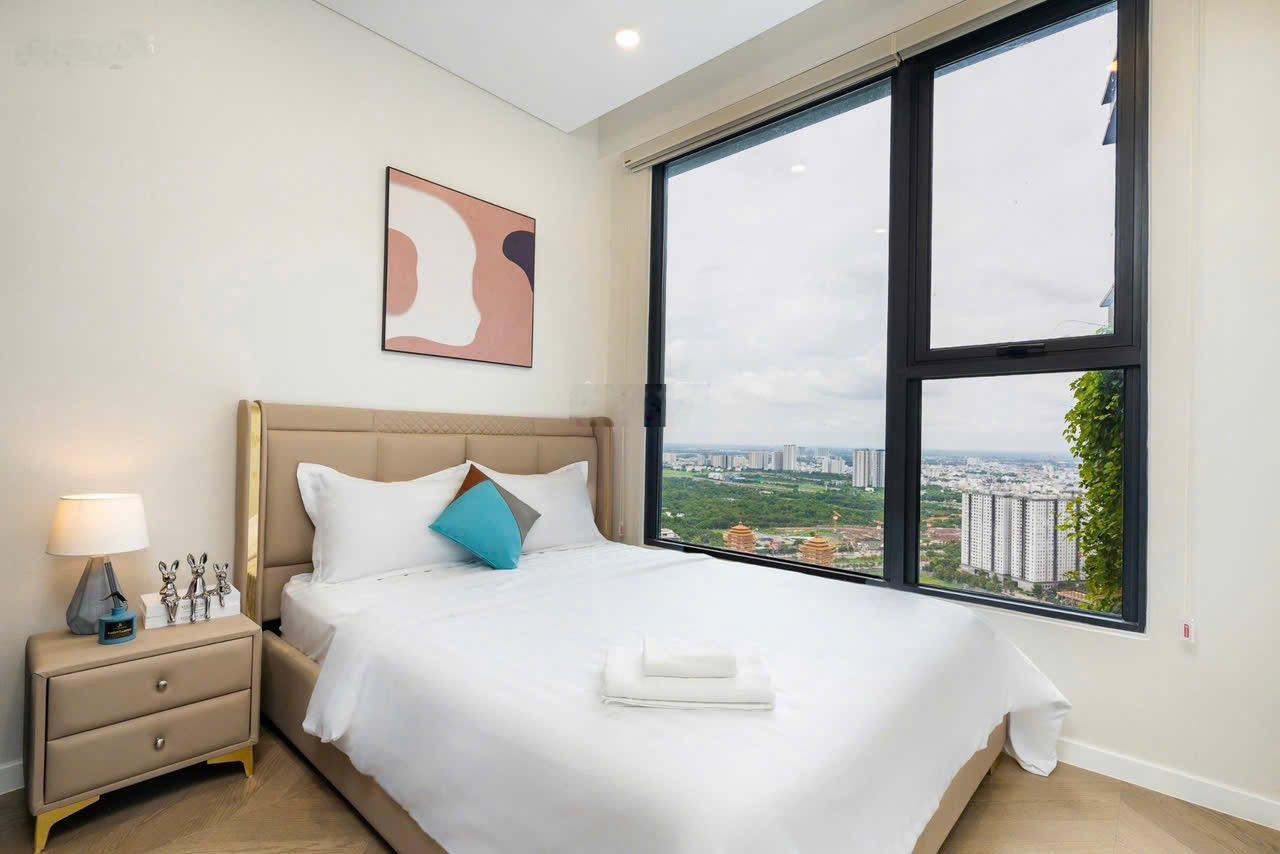 Bán căn hộ chung cư Kingdom 101, 9,9 tỷ, 100m2, 3PN, 2WC, Q10, HCM, đẹp, nhiều tiện ích