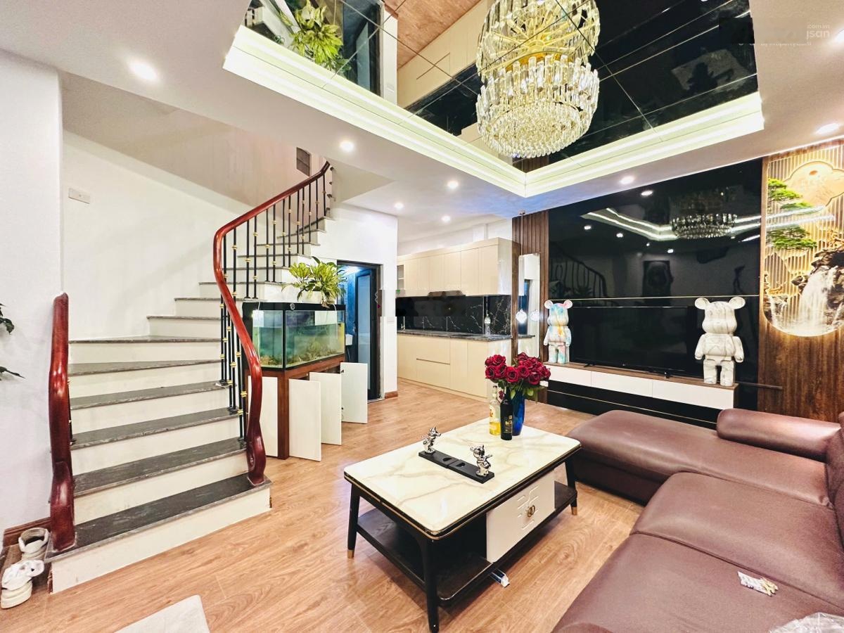 Lô góc, Trần Khát Chân, ngõ 3 thông, gần ô tô, QH ổn định, 3 ngủ full nội thất, BTCC, SĐCC, 33,4m2