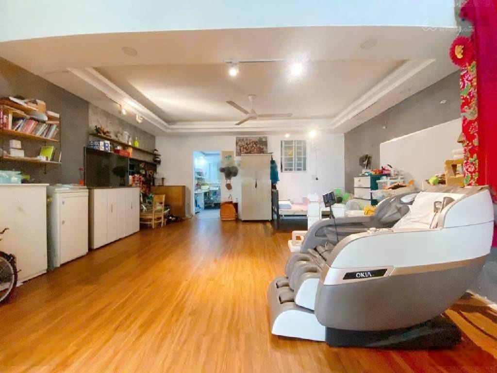 Bán nhà ngay Lê Văn Việt, hẻm xe hơi, ngang khủng 6 x 22m, nhỉnh 4 tỷ