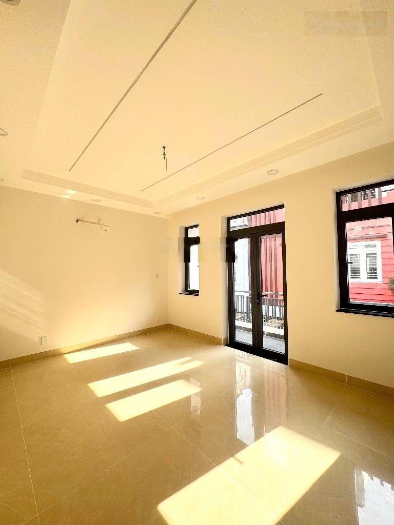 Bán nhà 5 tầng mới đẹp 5X19M cách Đỗ Xuân Hợp 100M, Ô tô tận nhà, ngay TT Phước Long B, Quận 9