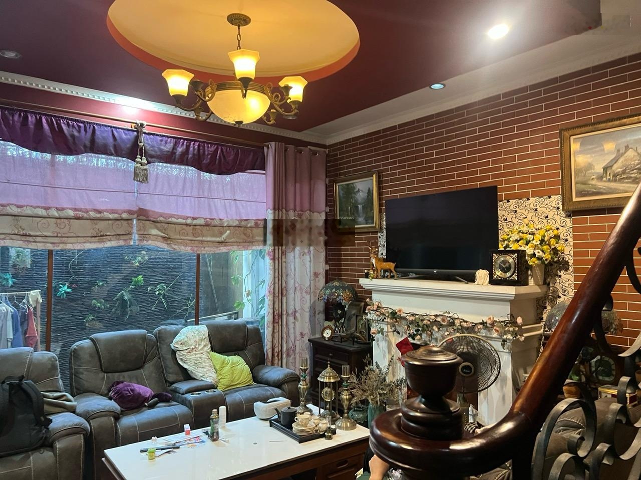 Bán biệt thự 1 trệt 2 lầu đường trương định, hiệp thành. Full nội thất đẹp