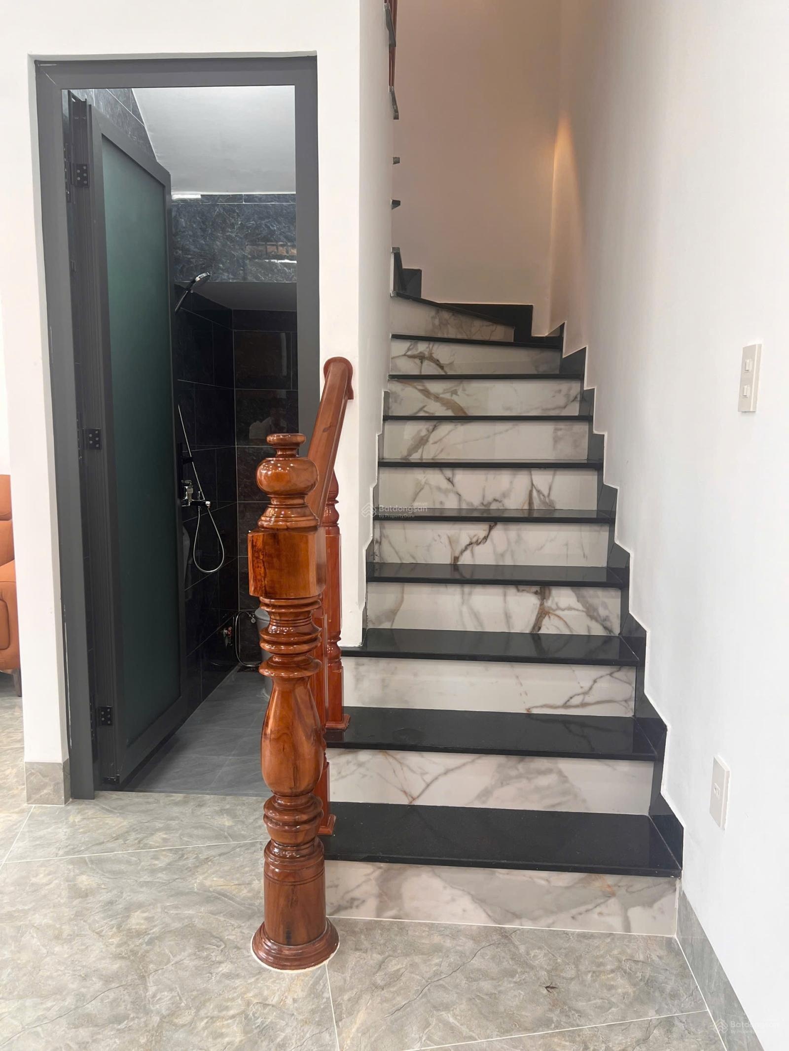 Bán nhà góc 3 tầng xây mới hẻm ô tô phù hợp gia đình ở lâu dài - Phường Nam Nha Trang(phước long)