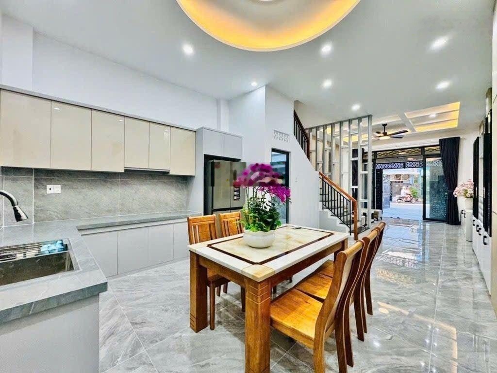 Nhà đẹp xây mới 4tầng cạnh ngã tư thống nhất quang trung full nội thất 67m (4,8 x 15) nở hậu