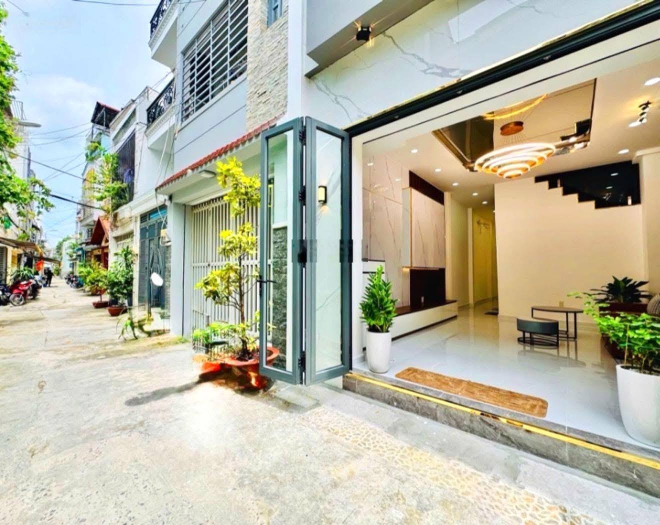 Nhà 3 tầng - nguyễn văn công- hxh 5m thông 1 trục- tt gò vấp- 60m2- 8,7tỷ