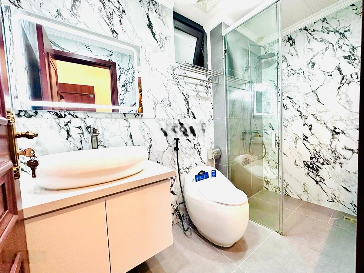 Siêu vip! Phố Ngọc Khánh, 6 tầng thang máy, ngõ thông, kinh doanh, nội thất đẳng cấp, giá cực tốt.