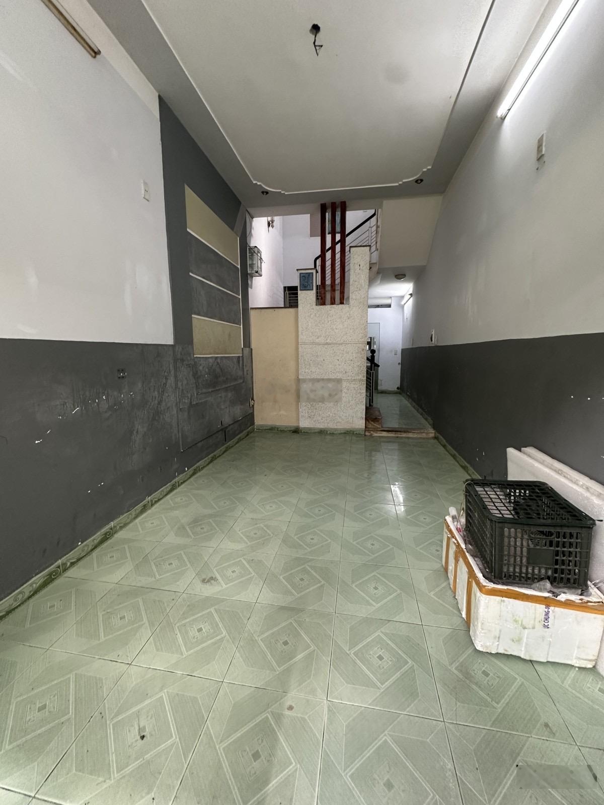 Nhà 2 tầng kiệt chính Trần Cao Vân - Nguyễn Tất Thành - 2 tỷ x. 2.85 tỷ