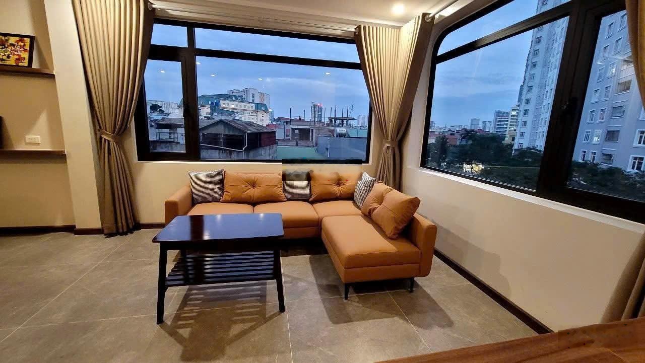 chung cư tại Hoàng Quốc Việt, 16 triệu, 120m2, 3PN, 2WC siêu hot