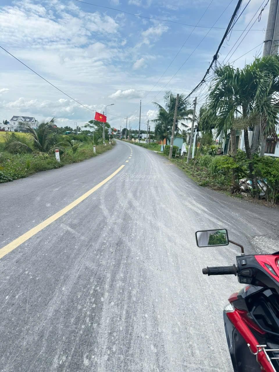 Bán 1000m2 đất full thổ mặt tiền N2 cần đước long an