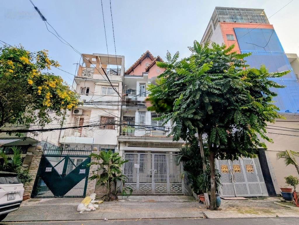 Chính chủ bán nhà đường số Tân Quy 3 tầng trung tâm Q7 DT: 4.9x19m nở hậu tài lộc 6.8m - 20,99 tỷ