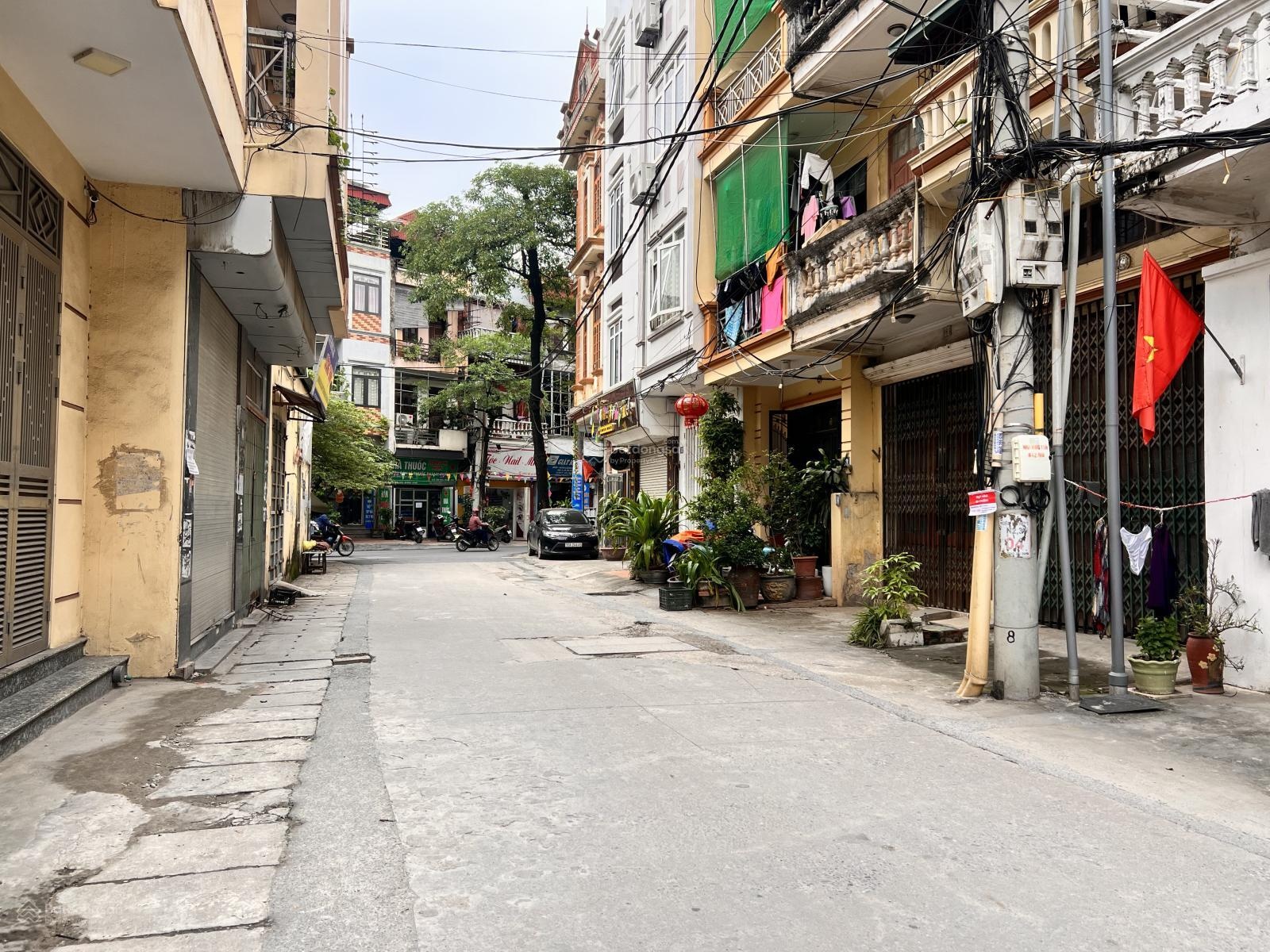 Đất phân lô oto tránh vào nhà 50m2 dịch vụ Xa La - Hà Đông. Giá chỉ 11,7 tỷ Lh e Điệp 0985412666