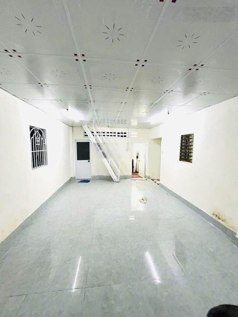 Bán nhà 61m2, 3 tầng, gần mặt tiền Thành Thái quận 10, chỉ 6 tỷ 200 còn TL