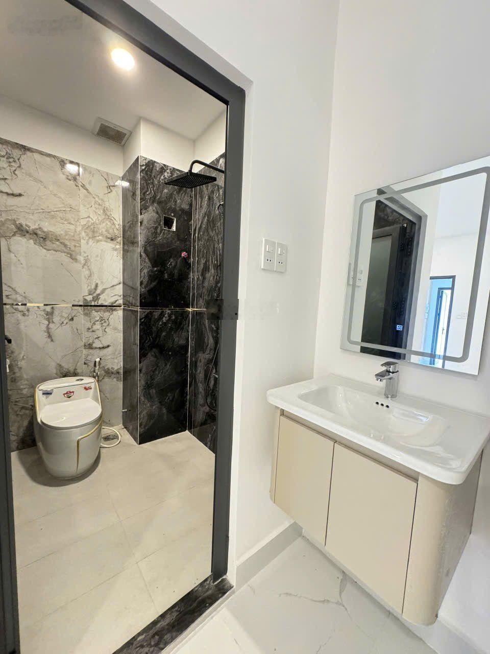 Chủ nhiệt bán giảm 400tr, Đ. Đất mới , P. Bình Trị Đông, Bình Tân, gần KDC Tên Lửa, 68m2, 4 PN, hxh