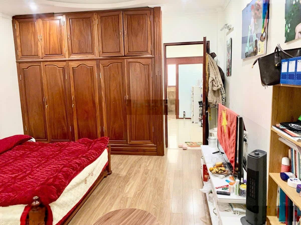 Bán nhà đẹp Nguyễn Chí Thanh-Ô tô 7 chỗ vào nhà,Kinh doanh-1 nhà ra mặt phố-DT47m 5T- giá 20.x tỷ