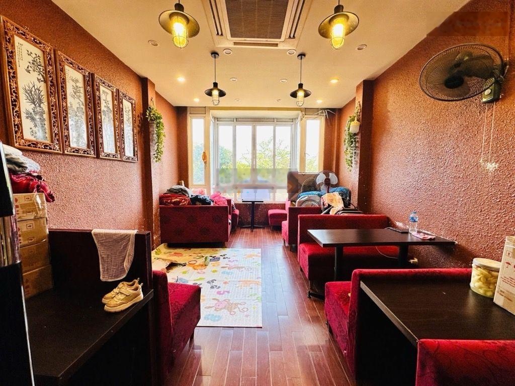 Mặt phố Trấn Vũ - mặt hồ Trúc Bạch - Ba Đình - vỉa hè đá bóng - kinh doanh - ở sướng - QH ổn định