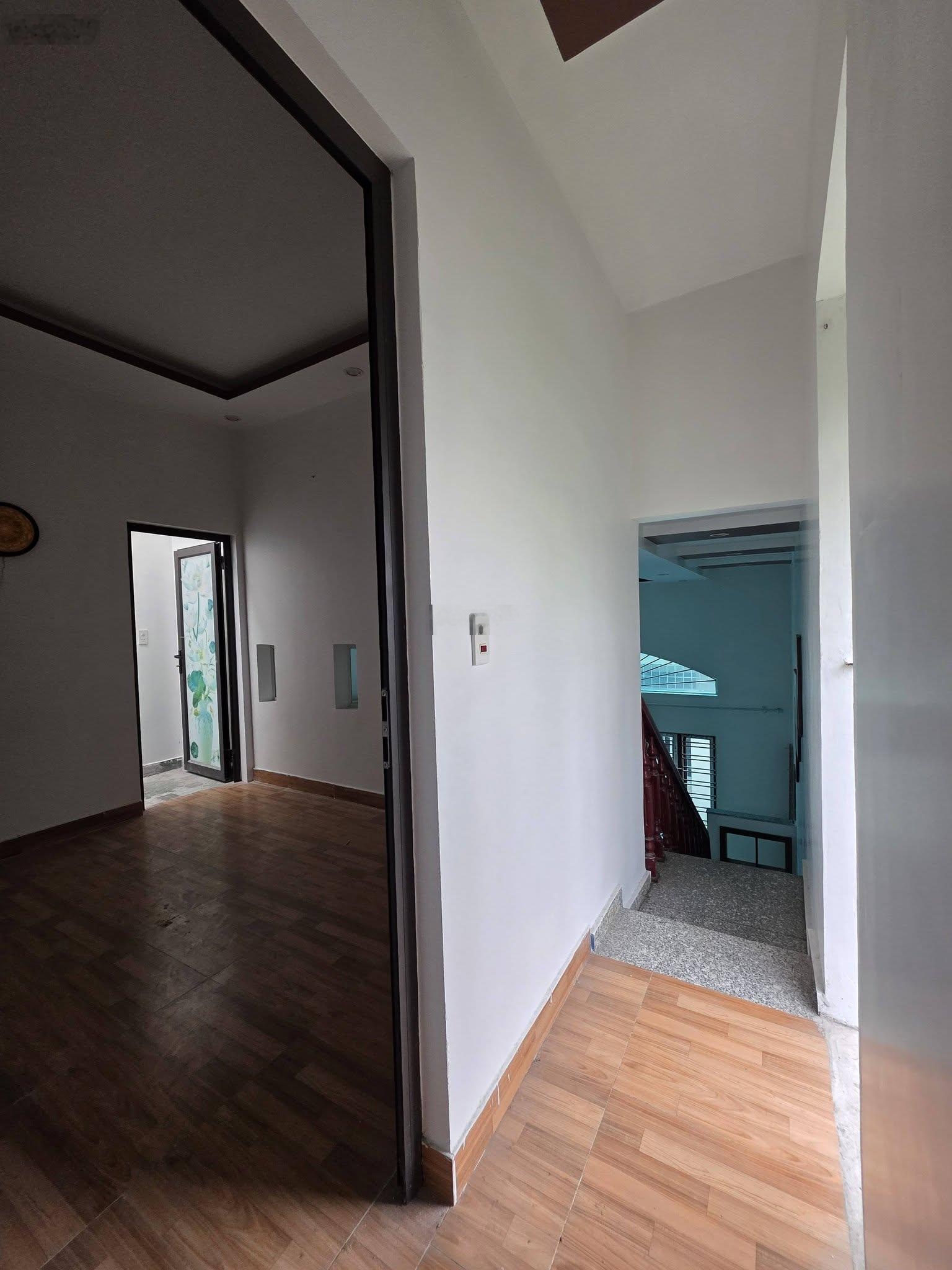 Bán nhà 1,5 tầng ô vào tận cửa Cách Hạ, Nam Sơn 1,9 tỷ