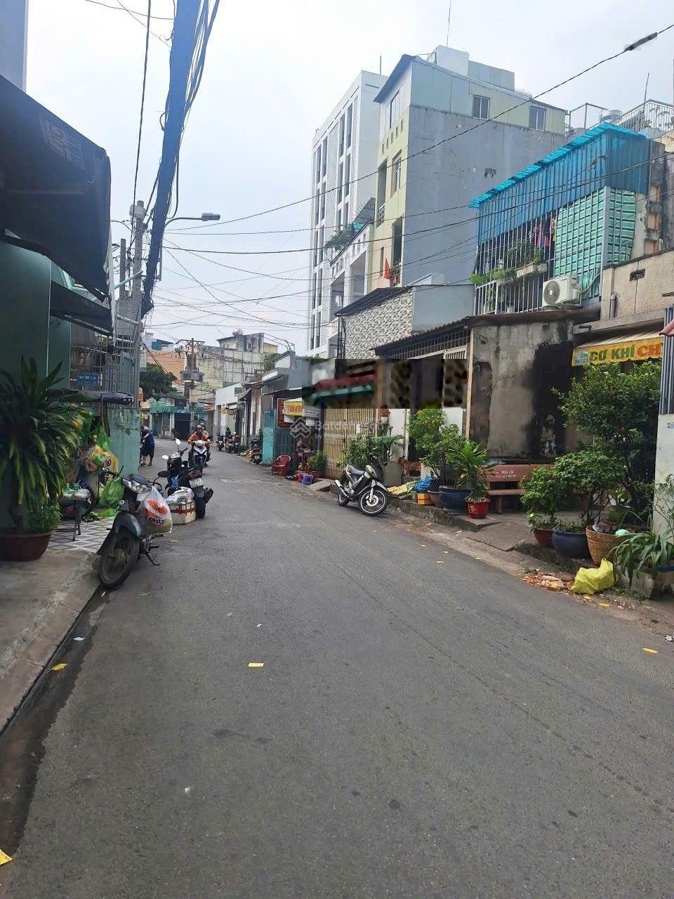 Bán nhà mặt tiền chỉ 6,4 tỷ - 2 tầng đường Lý Thánh Tông, quận Tân Phú