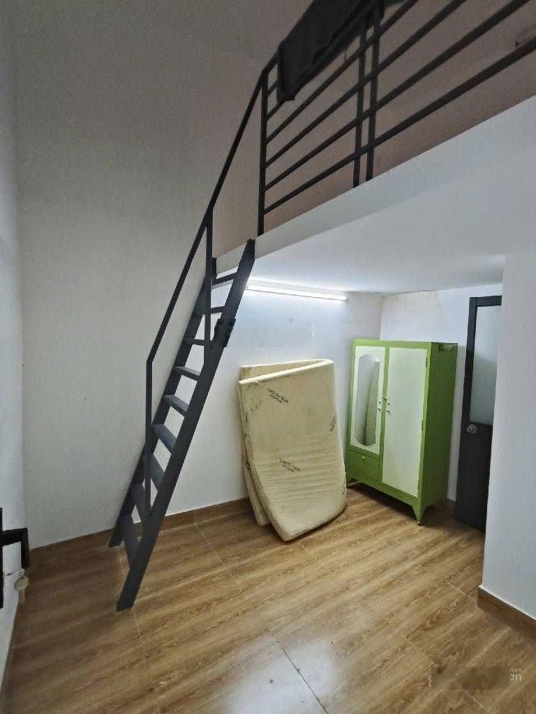 Gần chợ bà chiểu - bùi đình túy - 56m2 - sát mặt tiền - hẻm thông