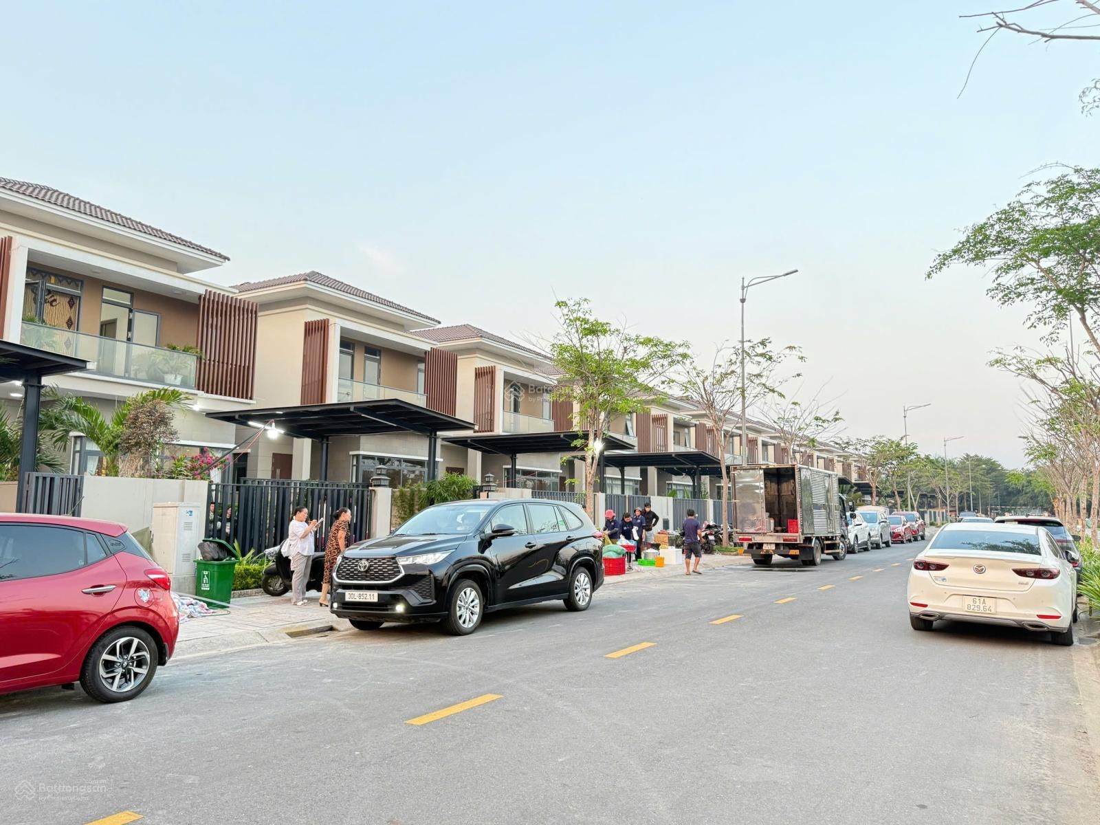 Bán BT đẹp tại Sun Casa Central, 6,99 tỷ, 250m2, 4PN, 4WC, view cực chất!