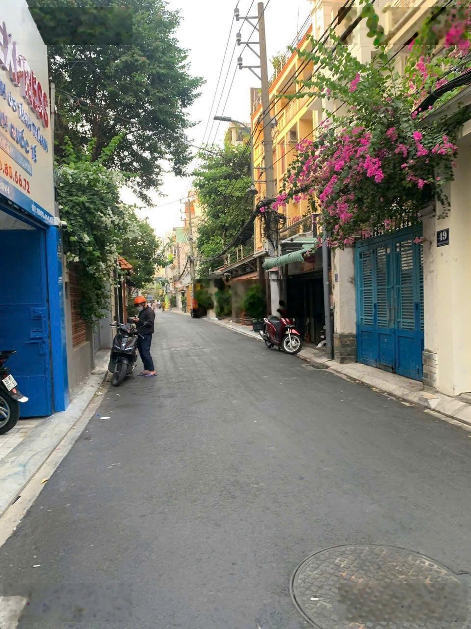 Siêu hiếm khu sân bay MT 26 Nguyễn Trọng Lội p4 Tân Bình dt : 5x17 trệt 3 lầu giá 15 tỷ TL