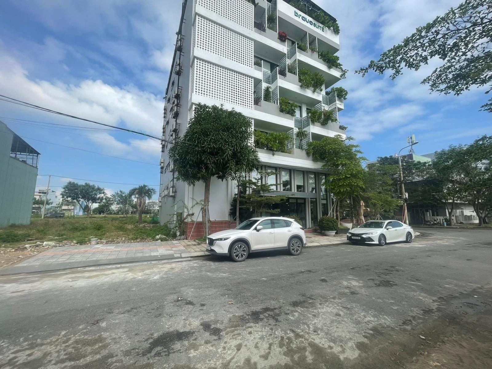 Bán lô kẹp cống đường 7m5 Thuỷ Sơn, thông Nguyễn Khắc Viện. Vị trí đẹp.