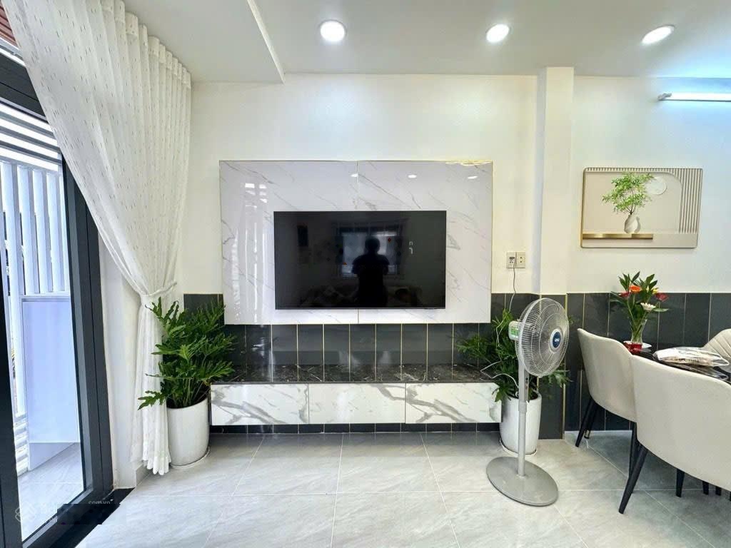 Nhà trệt lầu hxh nguyễn văn đậu p5, bình thạnh, 4.75t còn tl