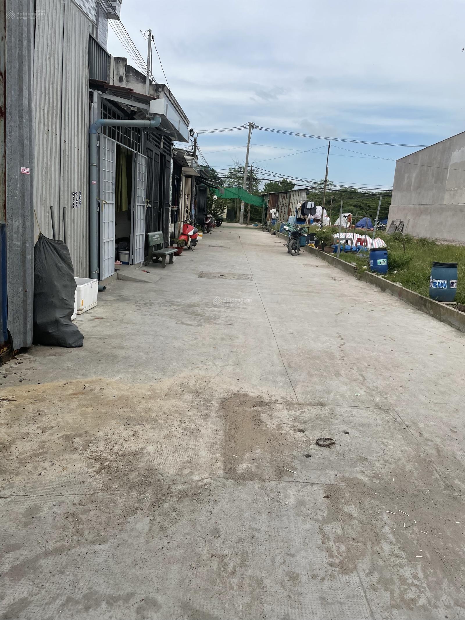 Bán gấp lô đất góc 2MT đường 30m ngày Vĩnh Lộc B, huyện Bình Chánh, TPHCM. DT: 432m2, chỉ: 9,5tỷ