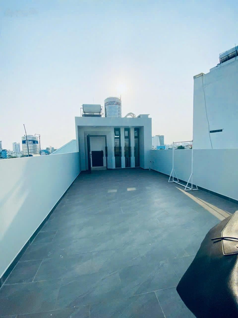 Cho thuê nhà nguyên căn Huỳnh Văn Bánh, Phú Nhuận