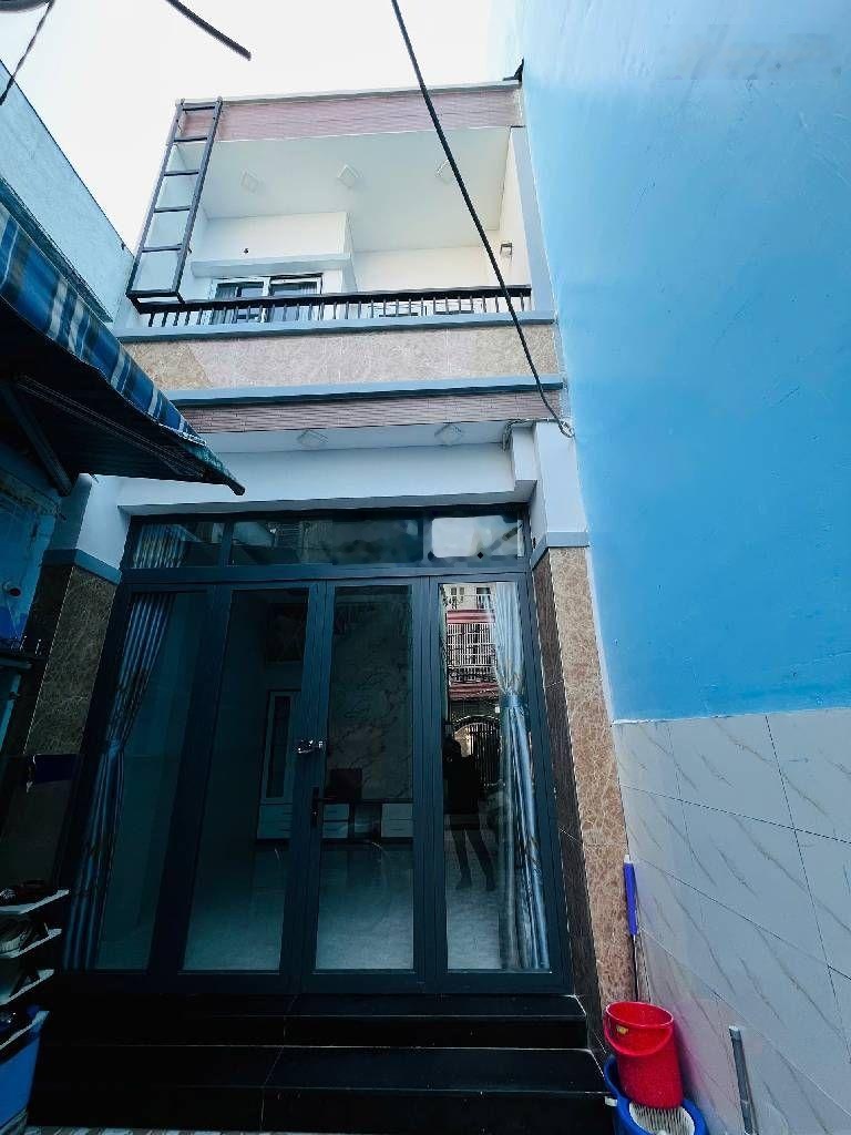 Nhà đẹp Hoài Thanh cách MT chỉ 20m , DTSD 53.2m2 SHR nở hậu , KDC Hiện hữu , Không Quy hoạch ,