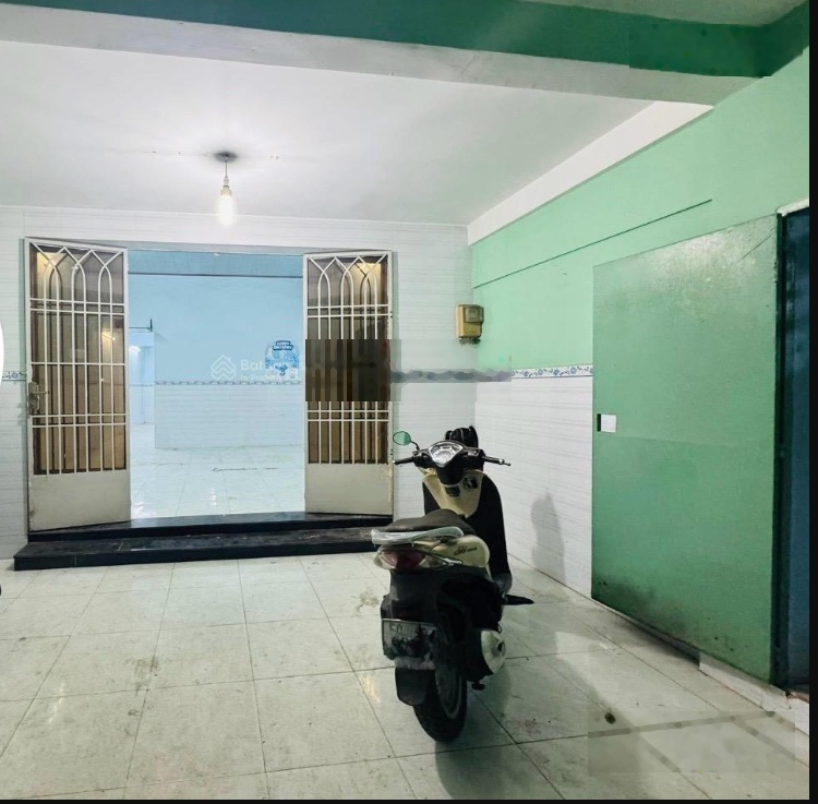 DT: 5.7 x 20m - sát mặt tiền Huỳnh Tấn Phát, Phú Thuận, Quận 7 - nhà C4 cũ - giá thương lượng