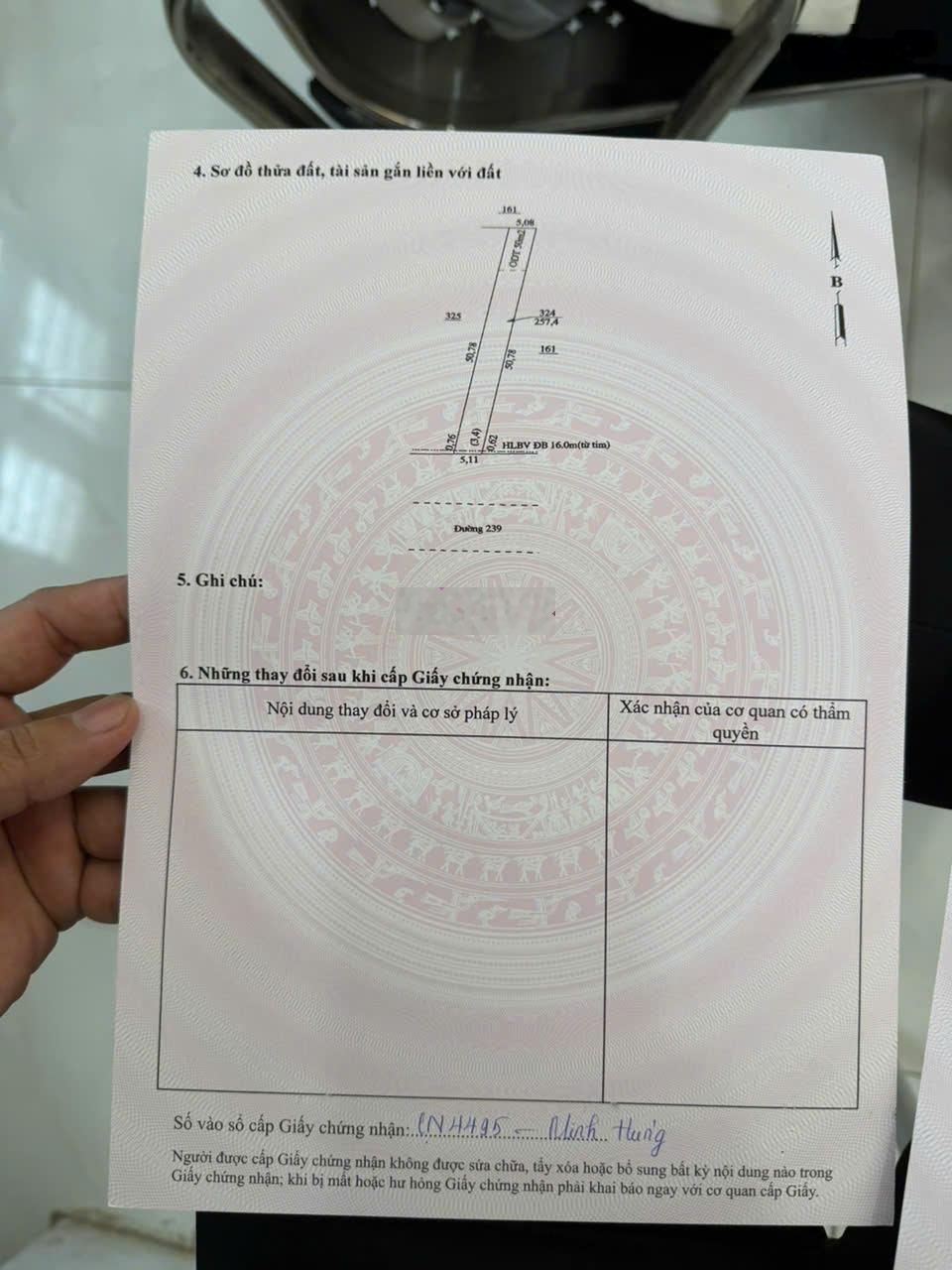 Bán đất mặt tiền Tỉnh lộ 239 nhựa 32m. Ngay cạnh trung tâm Chơn Thành. Giám 200tr. Còn 750tr