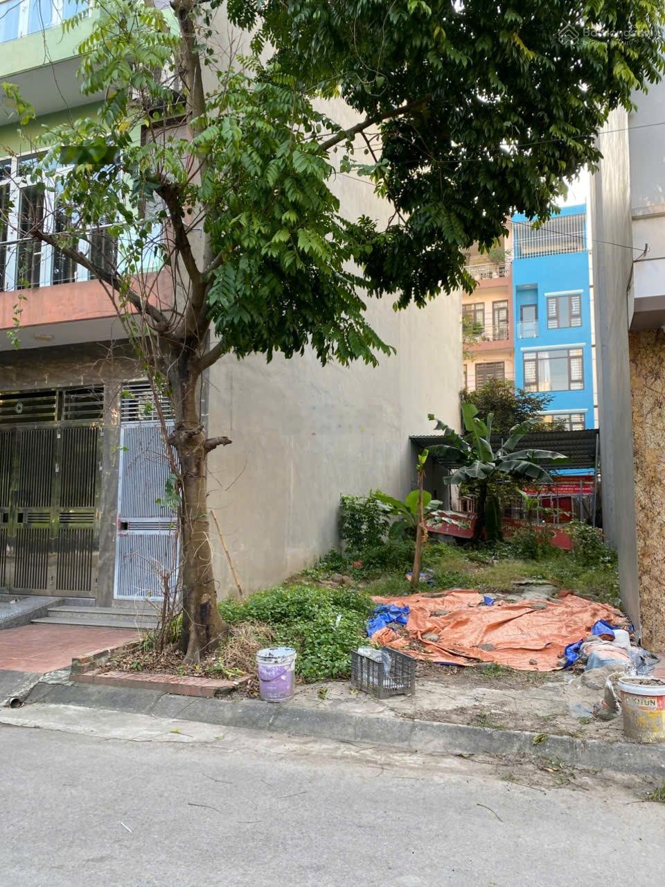 Bán cắt lỗ đất phân lô DV Dương Nội, Hà Đông, 50m2, vỉa hè 3m, chỉ 12 tỷ